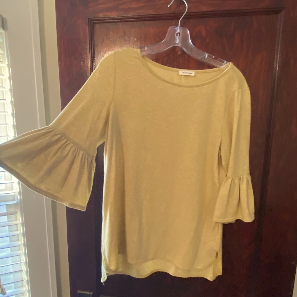 Yellow 3/4 sleeve blouse